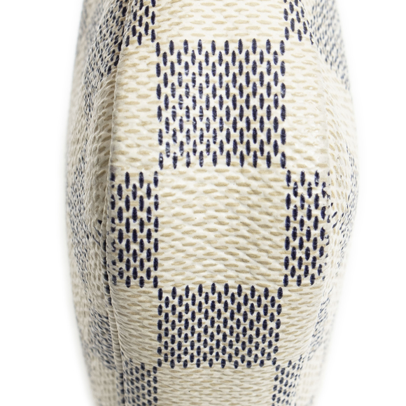 Louis Vuitton Mini Accessory Pouch - Picture 7 of 10